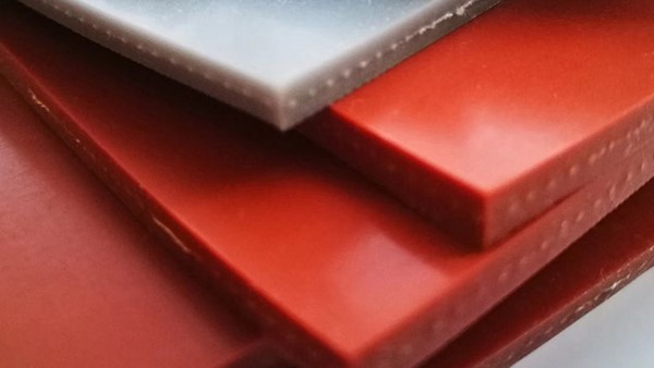 了解這款設備，切割硅膠板很簡單！