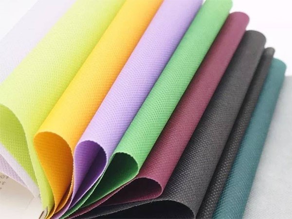 無紡布切割機(jī)