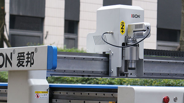 360航空軟包切割設備