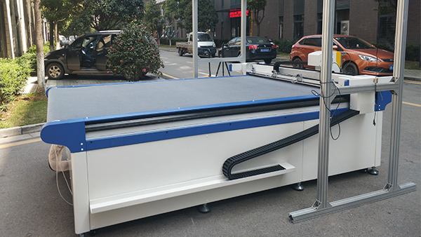 沙發(fā)套裁剪機